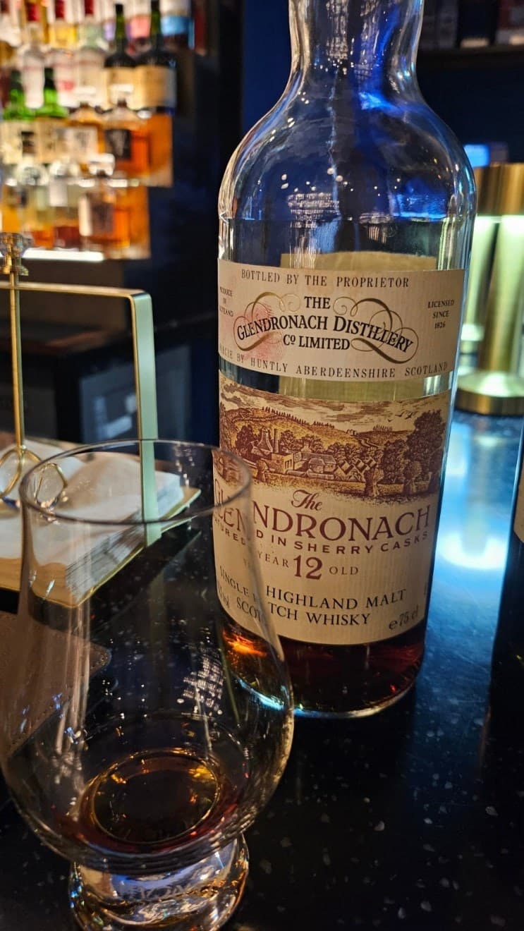 Glendronach 12 year old 1990s 위스키 사진