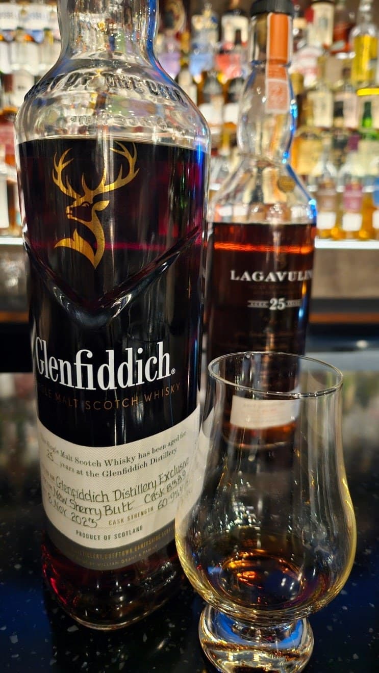 Glenfiddich 25 year CS Hand Fill 위스키 사진