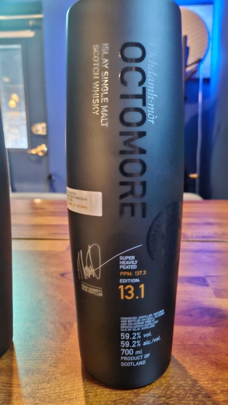 Octomore 13.1 위스키 사진