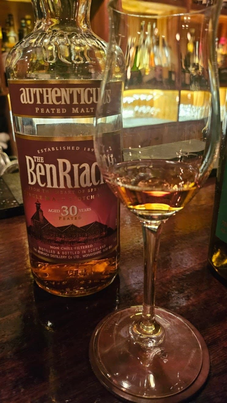 Benriach 30yr Authenticus peated malt 위스키 사진
