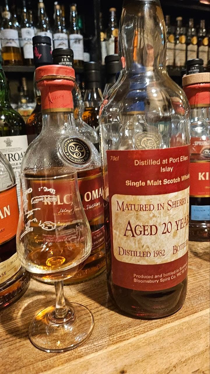 Bloomsbury Spirit Co. Port Ellen 1982 20 yaer old 위스키 사진