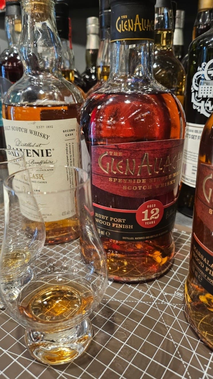 GlenAllachie 12 year old Ruby Port Finish 위스키 사진