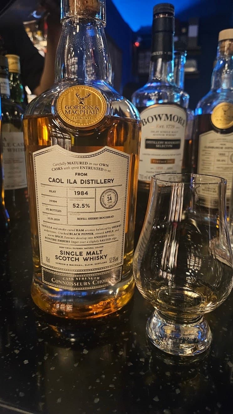 Gordon&Macphail Caol Ila 1984 34 year old 위스키 사진