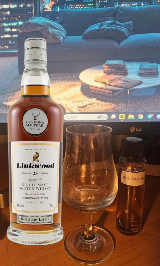 Gordon & MacPhail Distillery Labels Linkwood 25yr 위스키 사진