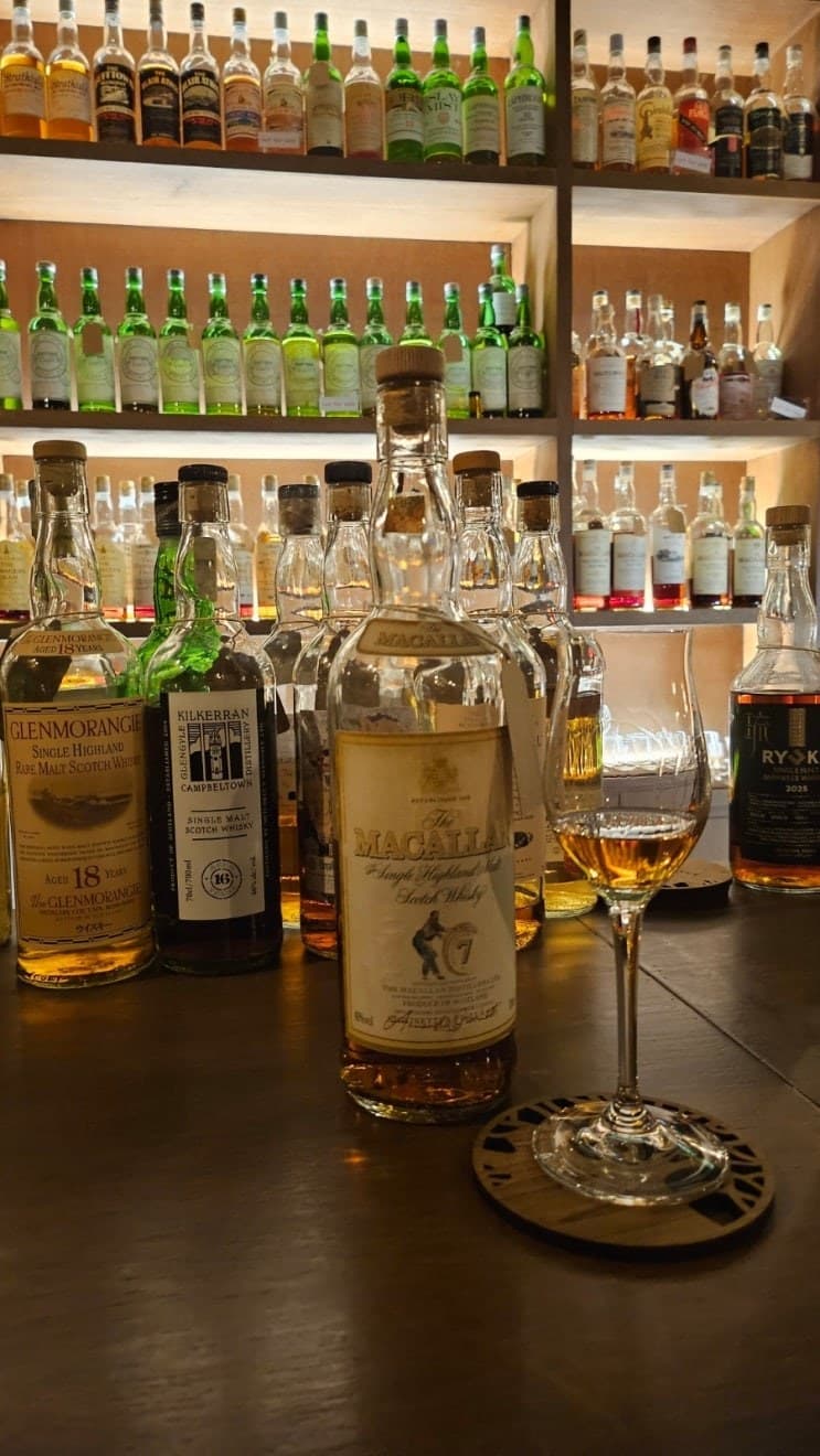 Macallan 7 year old 1990s 위스키 사진