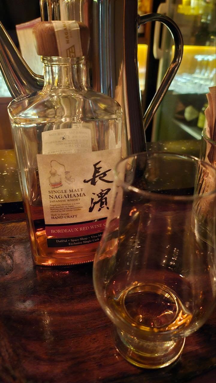 Nagahama Exclusive Single Cask (DalDal + Space Shop + Viva Museum) 위스키 사진