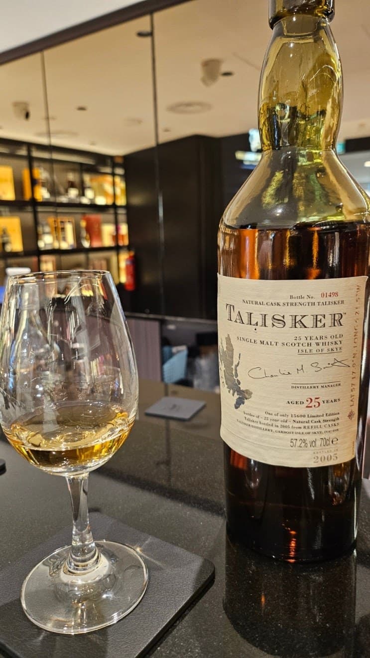 Talisker 25 year old 2005 Special Release 위스키 사진