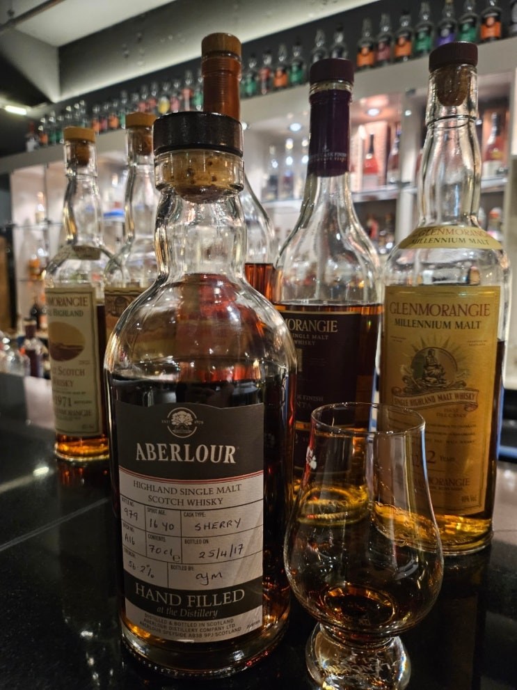 Aberlour Hand Filled 2025 bottled 위스키 사진