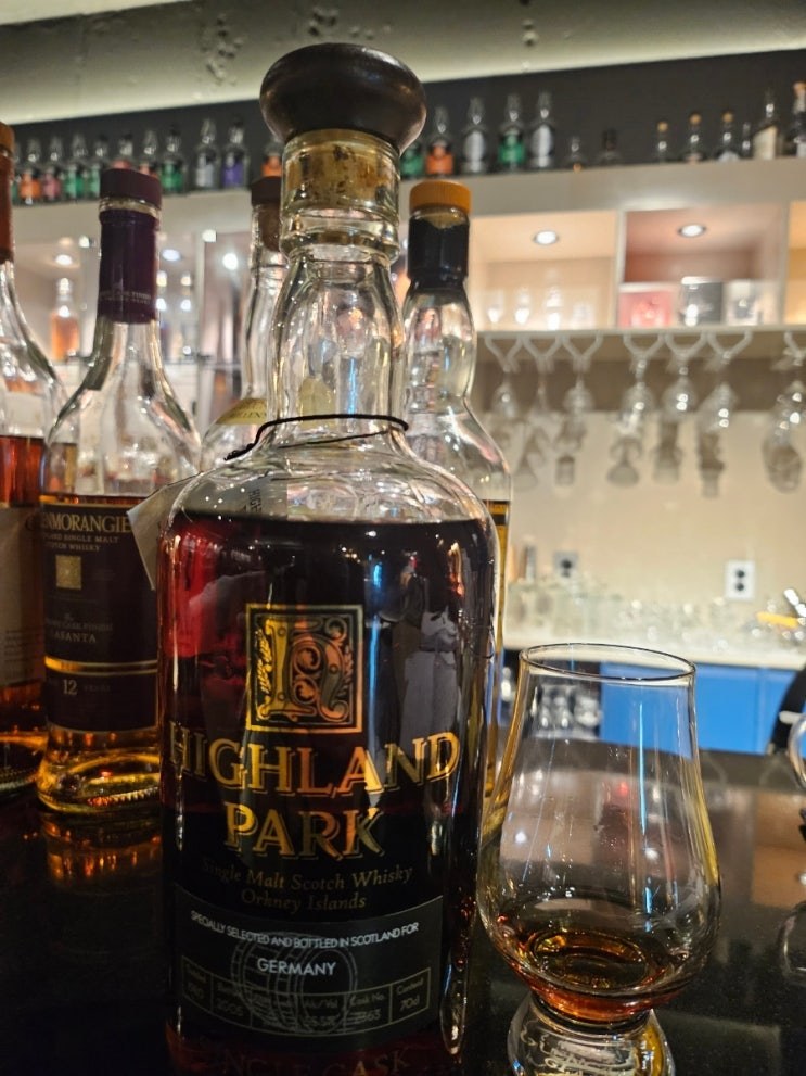 Highland Park 25 year old 1980s 위스키 사진